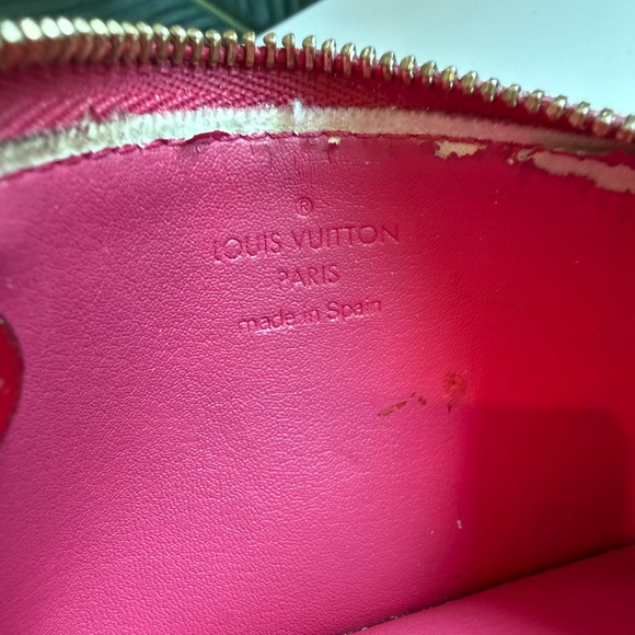 Louis Vuitton ‘Monogram Vernis Pochette Clés’ - Picture 7 of 9